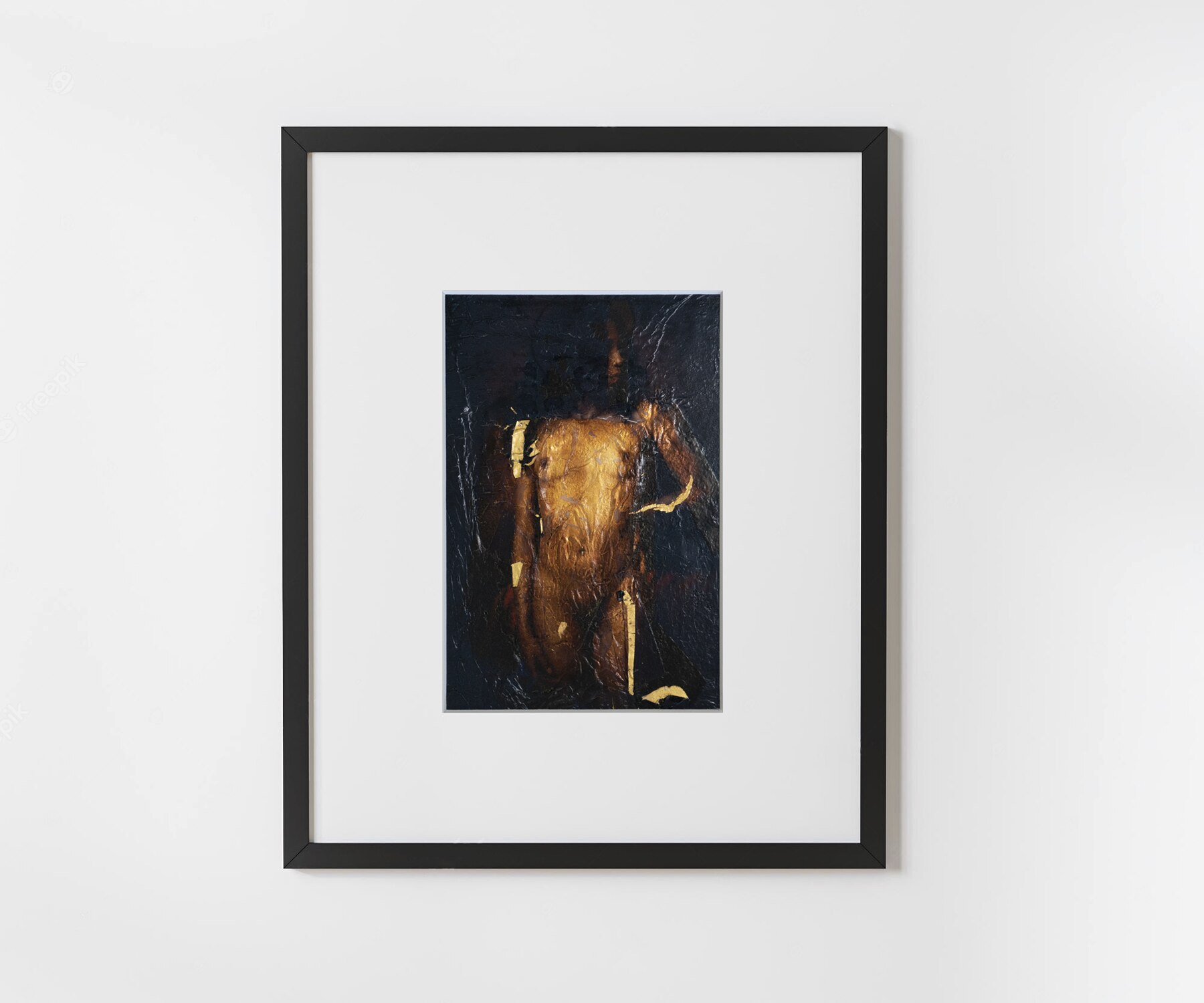 DusaEmas displayed in its black frame
